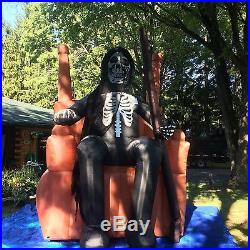 12 FOOT GRIM REAPER INFLATABLE WITH SIGH, excellant used