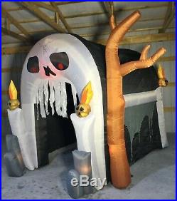 12ft Gemmy Airblown Inflatable Prototype Halloween Skull Tunnel with Sound #73771