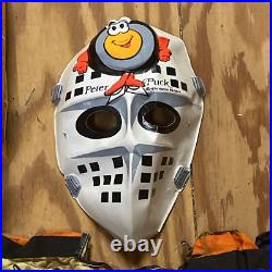 1973 PETER PUCK HALLOWEEN COSTUME Collegeville HANNA BARBERA Hockey Goalie 1973 PETER PUCK HALLOWEEN COSTUME Collegeville HANNA BARBERA Hockey Goalie