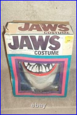 1975 JAWS GREAT WHITE SHARK COLLEGEVILLE HALLOWEEN COSTUME & MASK w BOX LARGE