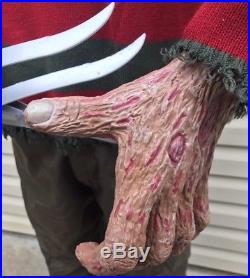 2005 Gemmy Life-Size 6' Foot Tall Motion Activated Freddy Krueger Animatronic