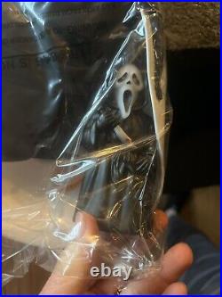 2+BONUS Fun World Scream 4 Ghost Face Costume Adult Pocket In Pack screamer Mask