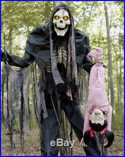 7 FT Animated TOWERING BOOGEYMAN WITH KID Halloween Prop HAUNTED HOUSE
