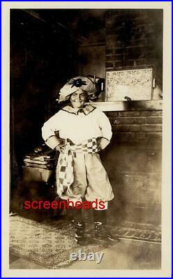 EARLY 1900s PHOTO BOY IN HALLOWEEN PIRATE COSTUME VG