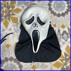 Fun World Ghost Face Scream Easter Unlimited Mask and Custome