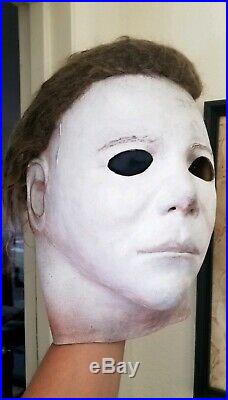 Halloween 1978 Mad Mike Michael Myers mask with mask stand