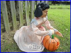 Lifesize Animated Attacking Pumpkin Carving Zombie Girl Halloween Prop Display
