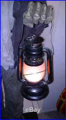 LIFESIZE NIGHT DIGGER HALLOWEEN PROP. With working light up lantern. SCARCE