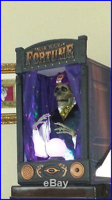 NEW Life-Sized MOVING Halloween Lighted Skeleton Fortune Teller TALKS