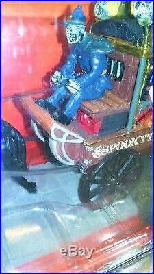 NEW VERY RARE Lemax Spookytown Police Wagon 23944, Halloween Table Accent