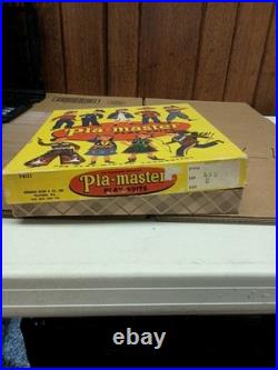 Pla-Master Play Suits Vintage Hernan Iskin &Co. Dress Up Rare Policeman