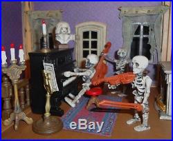 Playmobil Haunted Halloween Victorian Gothic Mansion 5300 custom house 120 pcs
