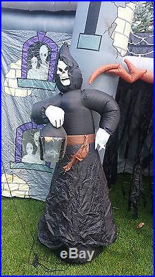 RARE Gemmy Airblown Inflatable 17' Halloween Haunted House Castle Walkthru Sound