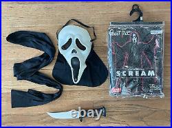 Scream Mask Robe Knife Belt Original Packaging 2010 Fun World Easter Unlimited