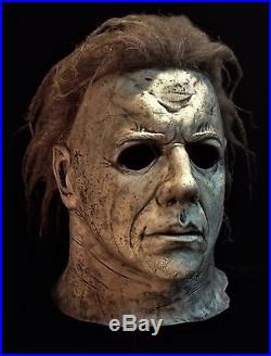 The Butcher Cutthroat' Pro Paint Michael Myers Mask #1 of 02 Grey'09 Signed