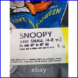 VERY RARE Snoopy Peanuts COLLEGEVILLE HALLOWEEN COSTUME MASK & BOX 60s PEANUTS