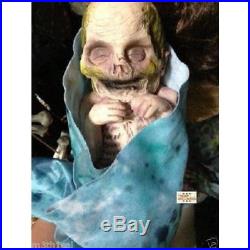 VIDEO ANIMATED LIFE SIZE Rocking Moldy Mommy BABY OUTDOOR HALLOWEEN PROP HAUNTED