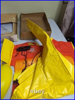 VINTAGE PEANUTS Woodstock COLLECTIBLE HALLOWEEN COSTUME 1975 IN ORIGINAL BOX VINTAGE PEANUTS Woodstock COLLECTIBLE HALLOWEEN COSTUME 1975 IN ORIGINAL BOX