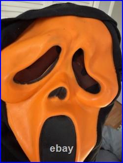 VTG 90s Scream Ghost Face Fun World Div Generation 1 Orange Cotton Hood