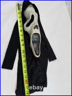 VTG Fun World White Scream Mask Hood Gen 2 Halloween Costume Prop