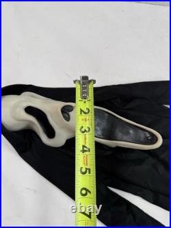 VTG Fun World White Scream Mask Hood Gen 2 Halloween Costume Prop