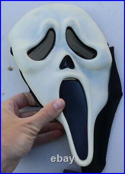 Vintage Ghost Face Scream Halloween Costume Mask & Robe Fun World Easter 1997