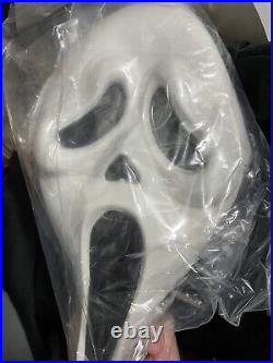 Vintage SCREAM Ghost Face Mask Costume 1997 Halloween Scary Movie Adult Sz 220Lb